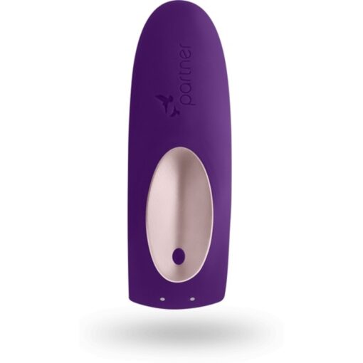 El Partner Plus Remote con 2 potentes motores llevan al éxtasis al pene, el clítoris y la vagina reforzando vuestros juegos eróticos con sensaciones únicas.